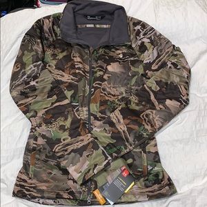 ‼️MUST GO‼️ Under Armour Jacket